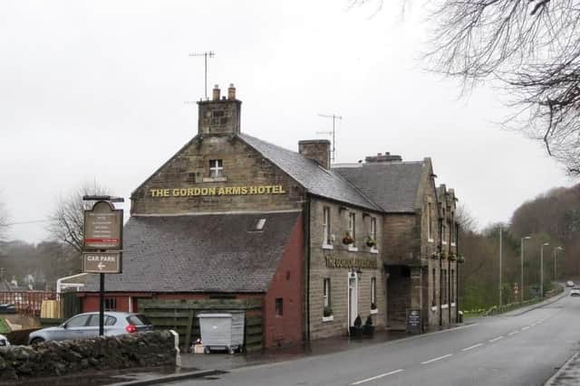This large bar has original features, a roaring fire and an outdoor area and serves food as well as four changing beer that are sourced nationally.