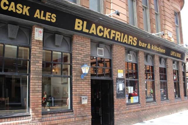 This popular Merchant City bar has a good selection of Scottish beers and ales as well as foreign beers in bottles and draught. Look out for live music and definitely try the traditional pub food.