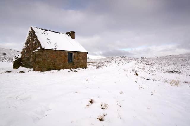 Several couples have chosen to tie the knot at Scotlands bothies, since there are no laws prohibiting outdoor marriage.
