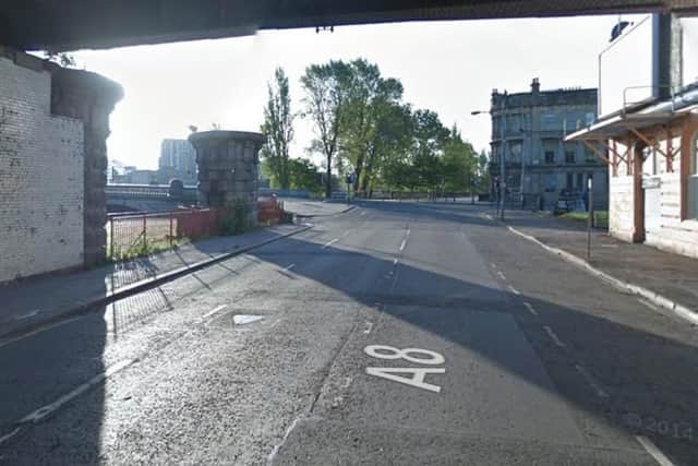 Closed between George V Bridge and Glasgow Bridge from 4am to 4:30pm