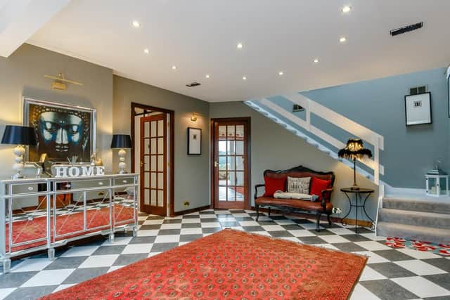 The spacious welcoming hallway.