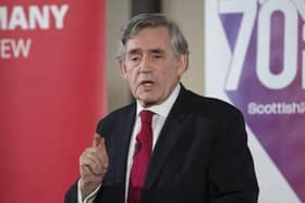 Gordon Brown will help guide Wales's recovery from the coronavirus pandemic as part of a new advisory group.