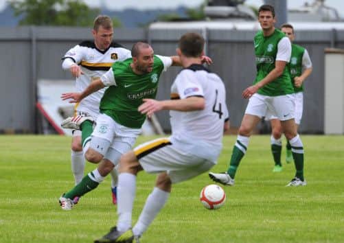 James McPake played the last 22 minutes of Saturdays pre-season friendly, and insisted hes in decent shape. Picture: Robert Perry