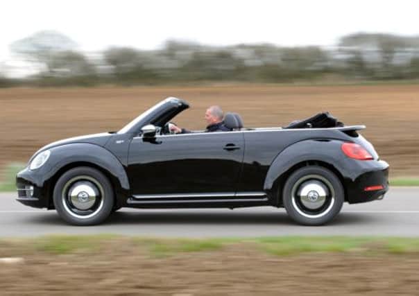 he stylish VW Beetle Cabriolet 50s blends retro with state-of-the-art in a winning combination