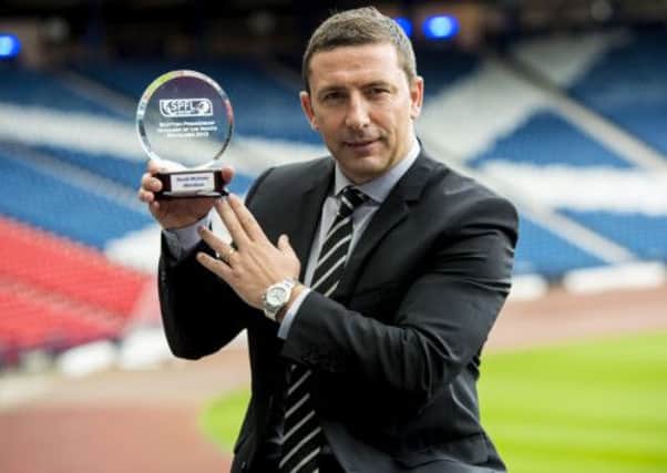 Aberdeen manager Derek McInnes with his SPFL Premiership Manager of the Month award. Picture: SNS