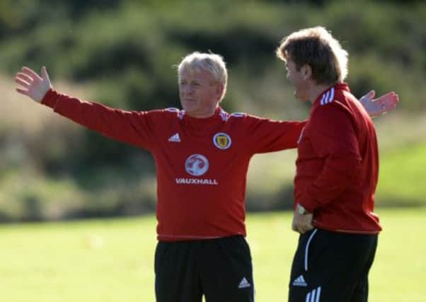 Stuart McCall with Gordon Strachan. Picture: SNS