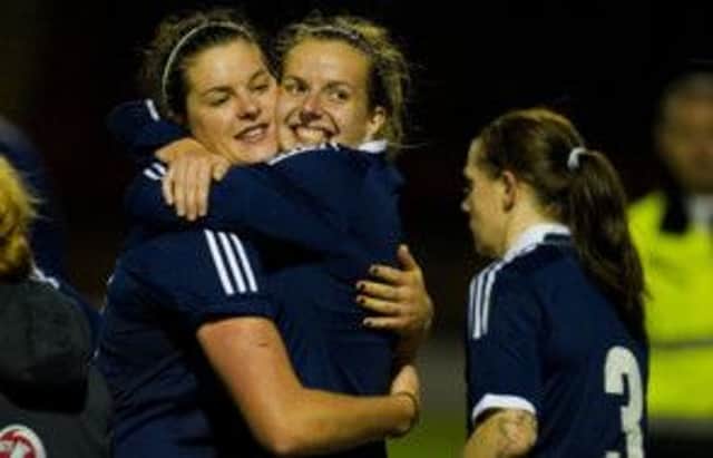 Scotland goalscorer Jennifer Beattie celebrates with team-mate Hayley Lauder. Picture: SNS