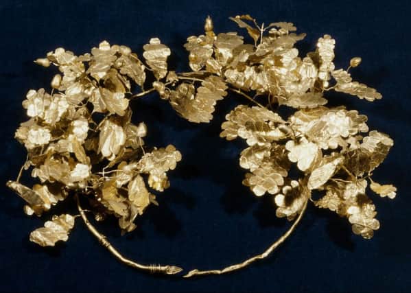 The British Museums gold wreath, circa 350-300 BC, similar to the one at the centre of the row