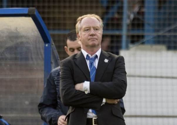 Cowdenbeath manager Jimmy Nicholl, pictured, and Dunfermline boss Jim Jefferies disagreed over Chris Kanes role. Picture: SNS