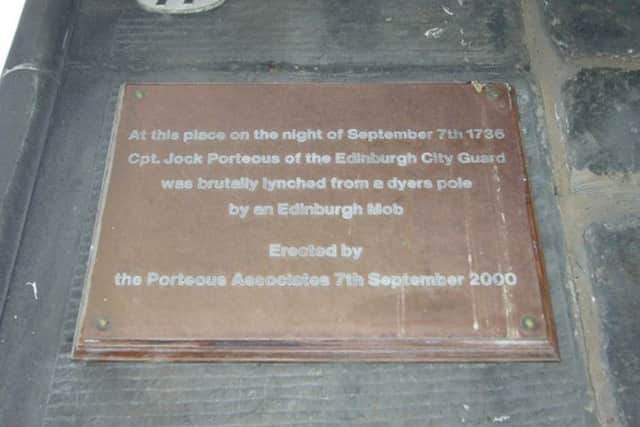 The plaque in the Grassmarket. Picture: Wikimedia