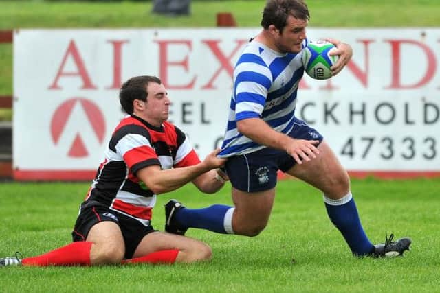 Stuart Edwards, left, in action for Stirling County against Heriots in 2010. Picture: TSPL