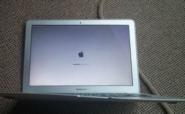 The bent MacBook casing. Picture: Reddit/av80r