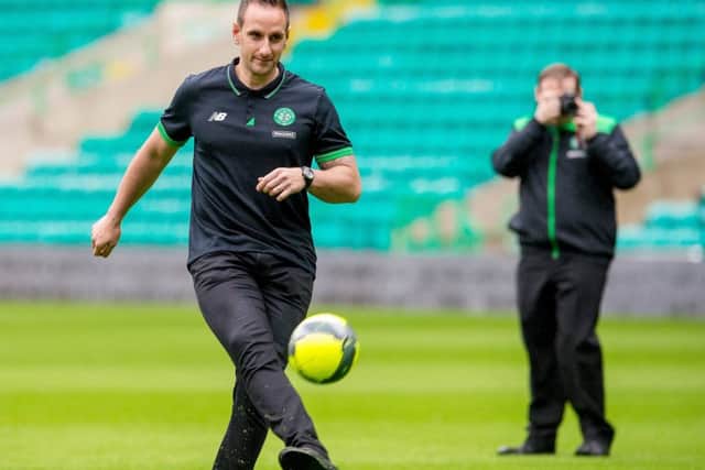 John Kennedy takes part in the crossbar challenge with Britains Davis Cup team yesterday. Picture: SNS