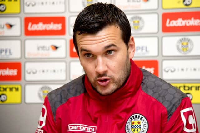 St Mirren manager Ian Murray is desperate for three points. Picture: SNS