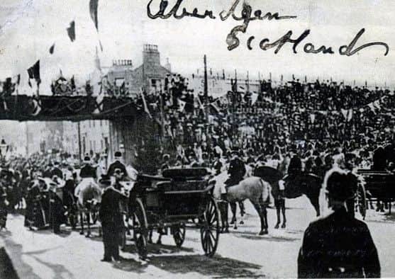 A royal visit to Holburn Station in 1906 shows a precariously-overcrowded bridge. Photo: The Doric Columns