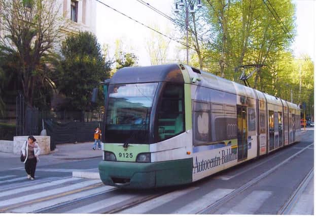 A hybrid tram in Rome. Picture: Wikimedia