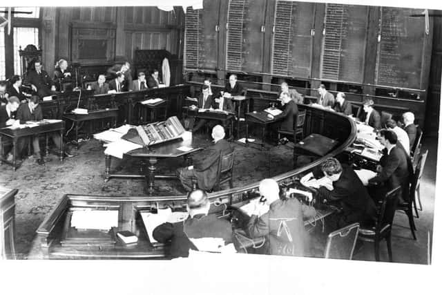 Edinburgh stockbrokers held their last dealing session in old exchange at 2 North David Street.