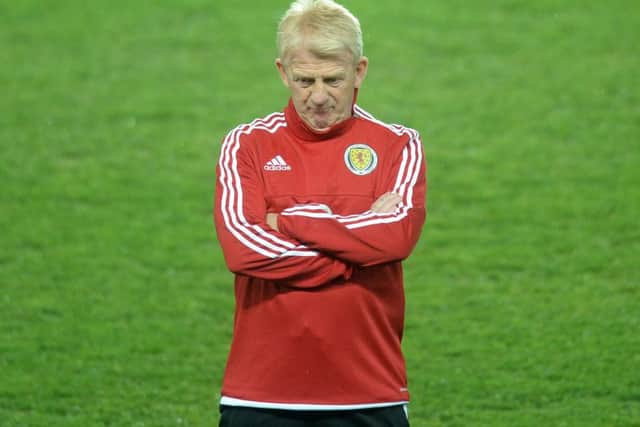 Gordon Strachan oversees training ahead of the Czech Republic match. Picture: Michal Cizek/AFP/Getty Images