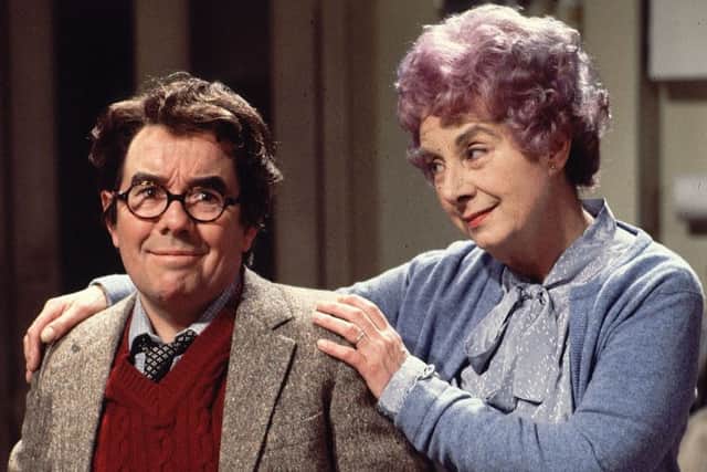 Ronnie Corbett in a scene from 'Sorry'.