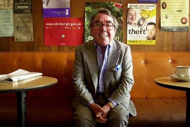 Ronnie Corbett in a visit to the now closed Oasis Cafe