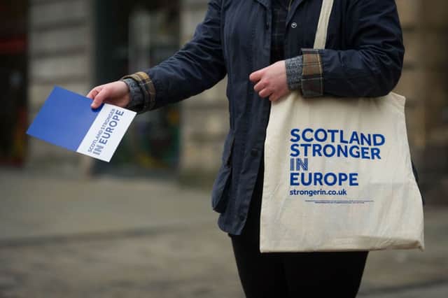 Members of the Scotland Stronger In Europe campaign distribute leaflets in Edinburgh. Picture: Steven Scott Taylor/JP License