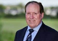 Jim Mann is stepping down as Kilmarnock chairman.