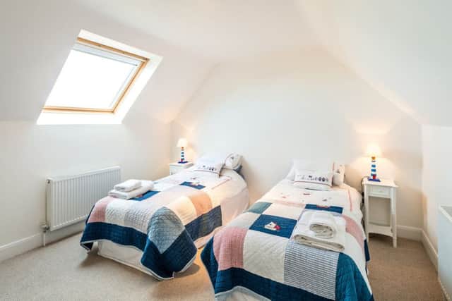 White House Lodge, Coll