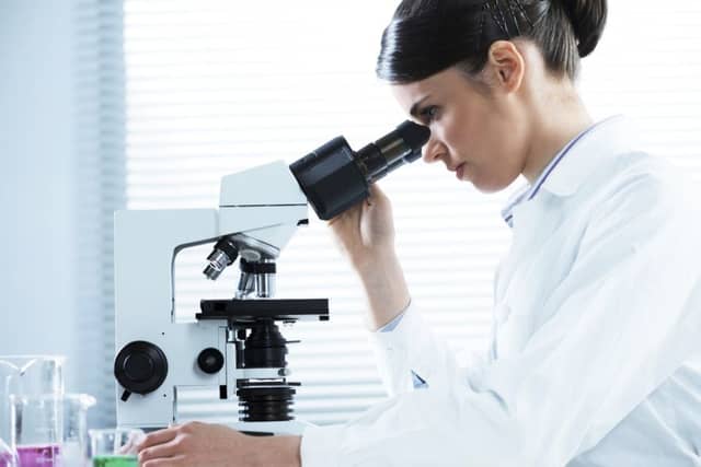 Scientists have identified a chemical compound that is highly effective at blocking the growth of breast cancer cells in the laboratory.