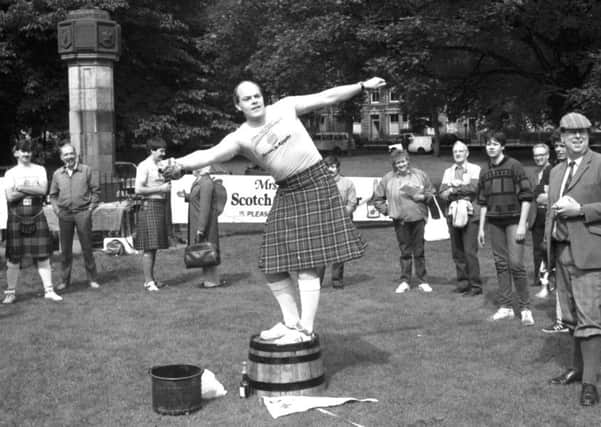 A competitor in the haggis hurling competition in Edinburgh, August 1985.