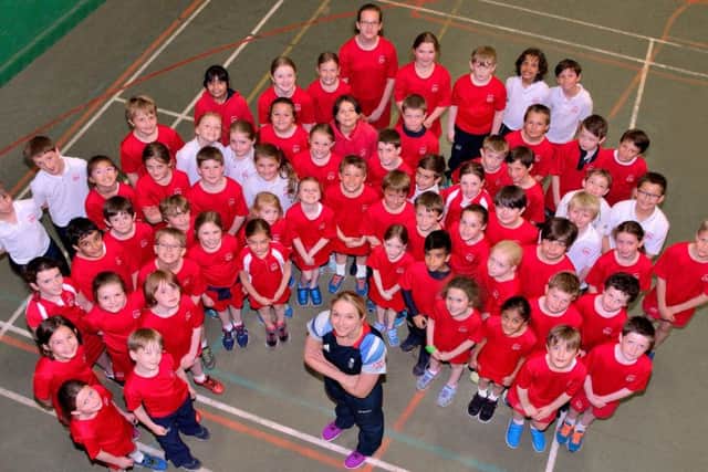 Caitlin McClatchey visits Loretto Junior Schoo.