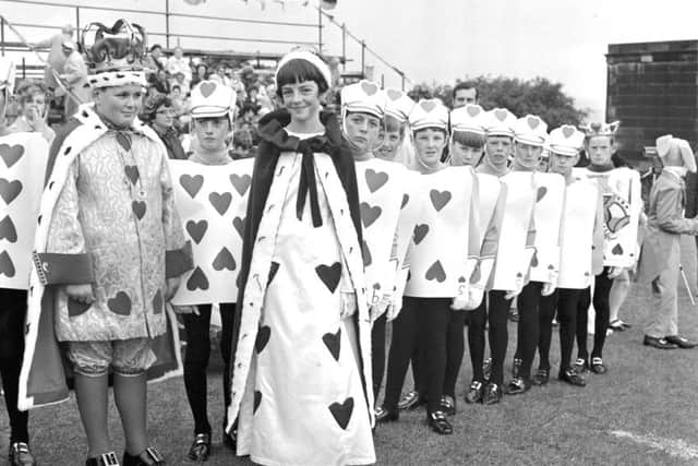 The Queen of Hearts, Lorna Mason, and the rest of the pack at Bo'ness Gala day