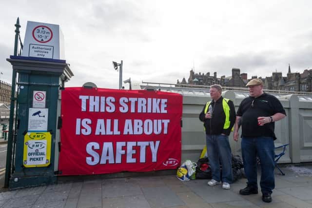 The picket line at Waverley Station. Picture: Steven Scott Taylor