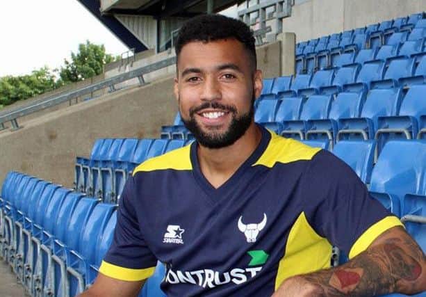 Former Dundee striker Kane Hemmings poses in the Oxford United kit after completing his move. Picture: Oxford United FC