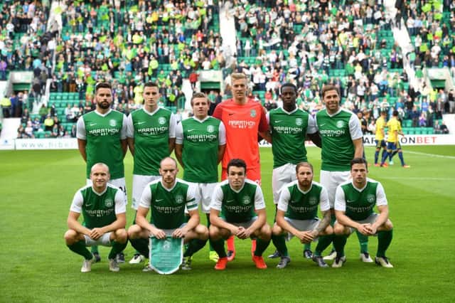 Hibernian line up for a team picture ahead of their home tie with Brondby