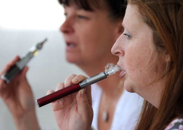 Vaping could help smokers control their weight, Scottish scientists say.