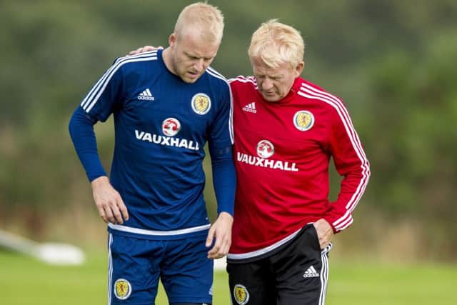Scotland's Steven Naismith takes advice from manager Gordon Strachan in training. Picture: Craig Williamson/SNS