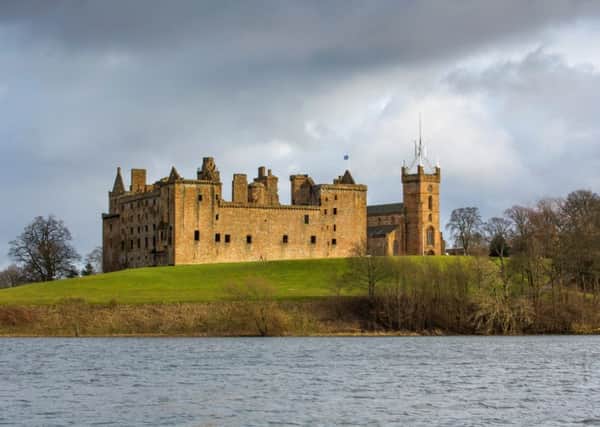 Linlithgow Palace will play host to a special Star Trek screening.