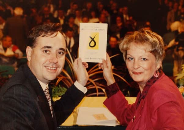Alex Salmond with Margaret Ewing  in  Sept 1990.  Pic by Stan Hunter.