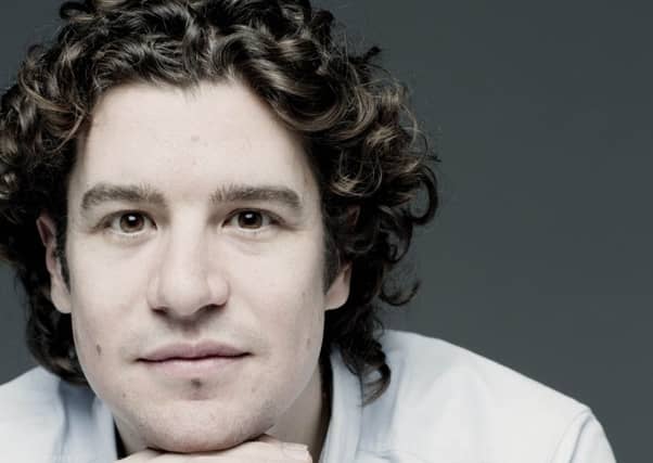Robin Ticciati
Photo: Marco Borggreve