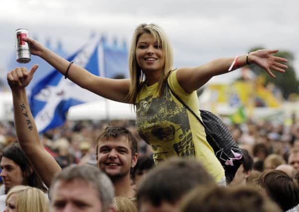 Long queues for beers at concerts and festivals to be tackled with new speedy approach to drink dispensing. PIC Phil Wilkinson/TSPL