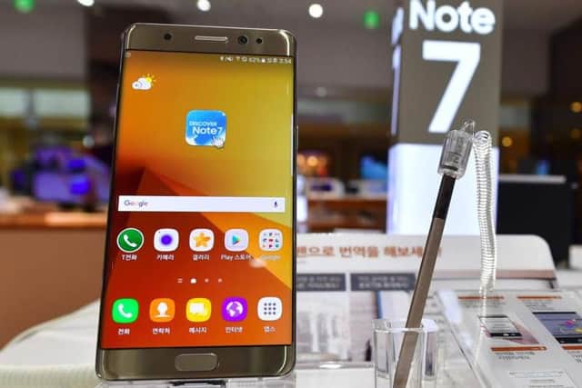 Replacement handsets are also thought to have battery problems.
