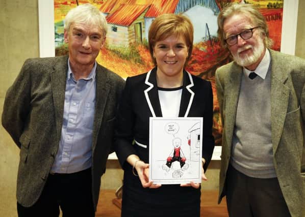 First Minister Nicola Sturgeon meets Peter Davidson and Morris Heggies to choose the design of the Christmas Card 2016
