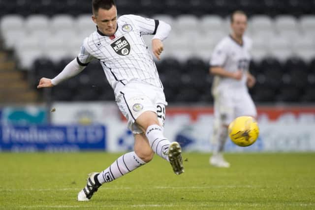 Lawrence Shankland in action for St Mirren.