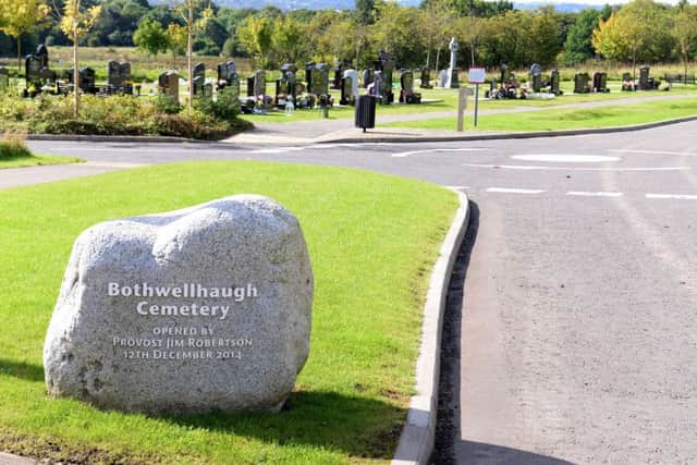Bothwellhaugh Cemetery, Strathclyde Park. Picture Alan Watson.