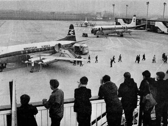 Spectators on the terminal's viewing platform in 1967
