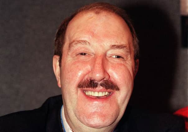 File photo dated 16/10/1999 of actor Gorden Kaye at the opening of Collect '99 at Wembley Exhibition Centre in London. The actor, best known for his role in the long-running sitcom 'Allo 'Allo!, has died aged 75, his agent confirmed. PRESS ASSOCIATION Photo. Issue date: Monday January 23, 2017. See PA story DEATH Kaye. Photo credit should read: Tony Harris/PA Wire