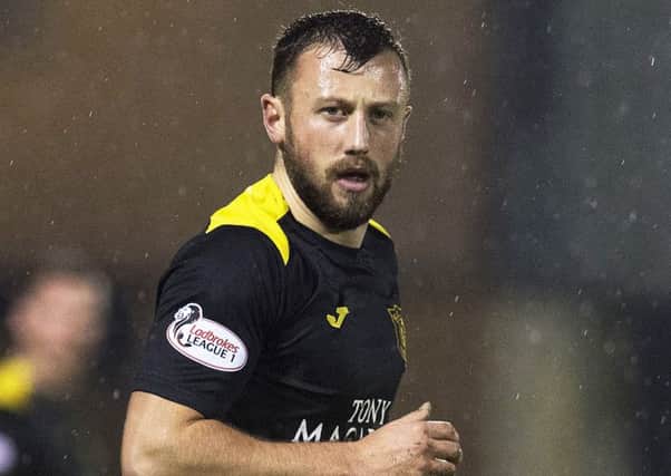 On loan from Livingston,
 Dale Carrick opened the scoring for Cowdenbeath