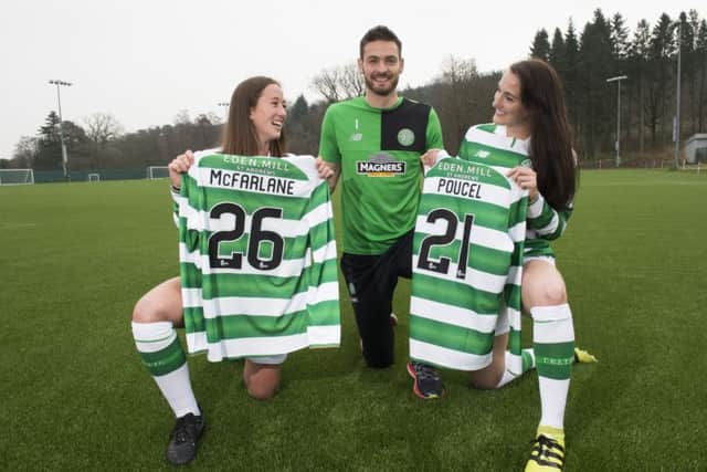 Celtic's Craig Gordon joins Celtic Women's players Darcy McFarlane and Jaclyn Poucel as the club welcome new sponsor Eden Mill. Picture: Craig Foy/SNS