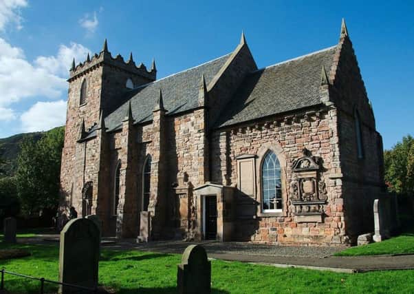 A gatehouse was built at Duddingston Kirk (pictured) to protect the graveyard from bodysnatchers. PIC: Wikicommons.