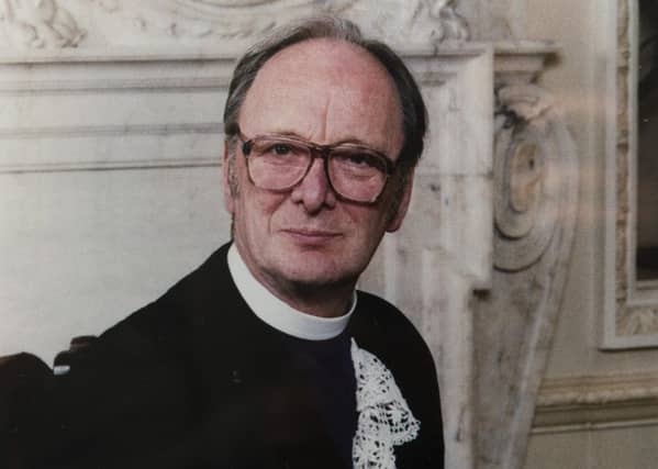 Very Rev James Weatherhead has died at the age of 86